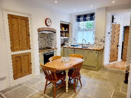 8 Duke Street - Launceston Cornwall Екстериор снимка